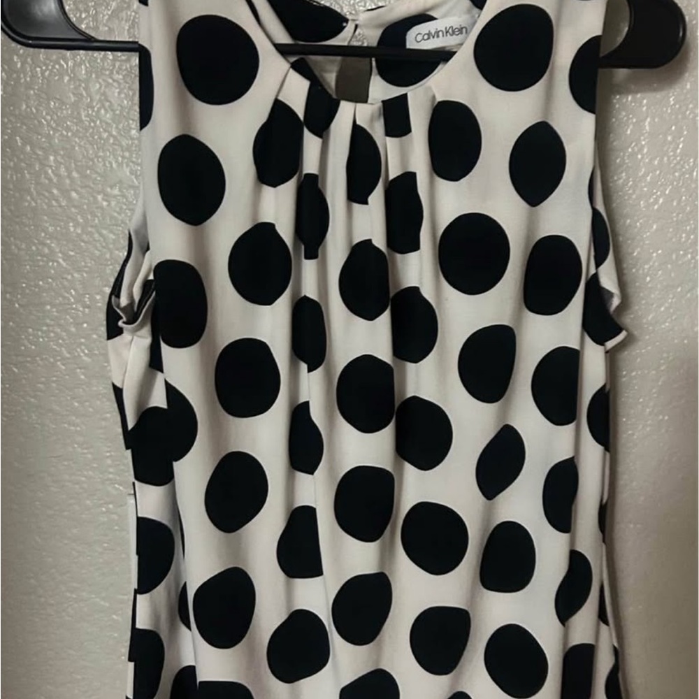Calvin Klein Black and White Pleated Sleeveless Blouse